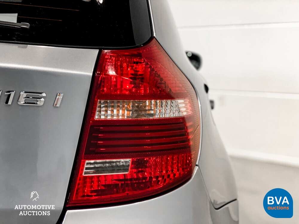 BMW 116i Business Line 1-serie 122pk 2011, TR-419-Z