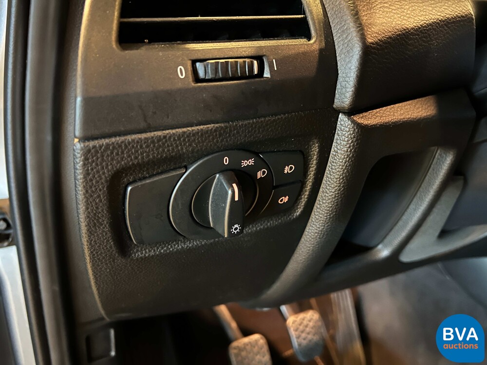 BMW 116i Business Line 1-serie 122pk 2011, TR-419-Z