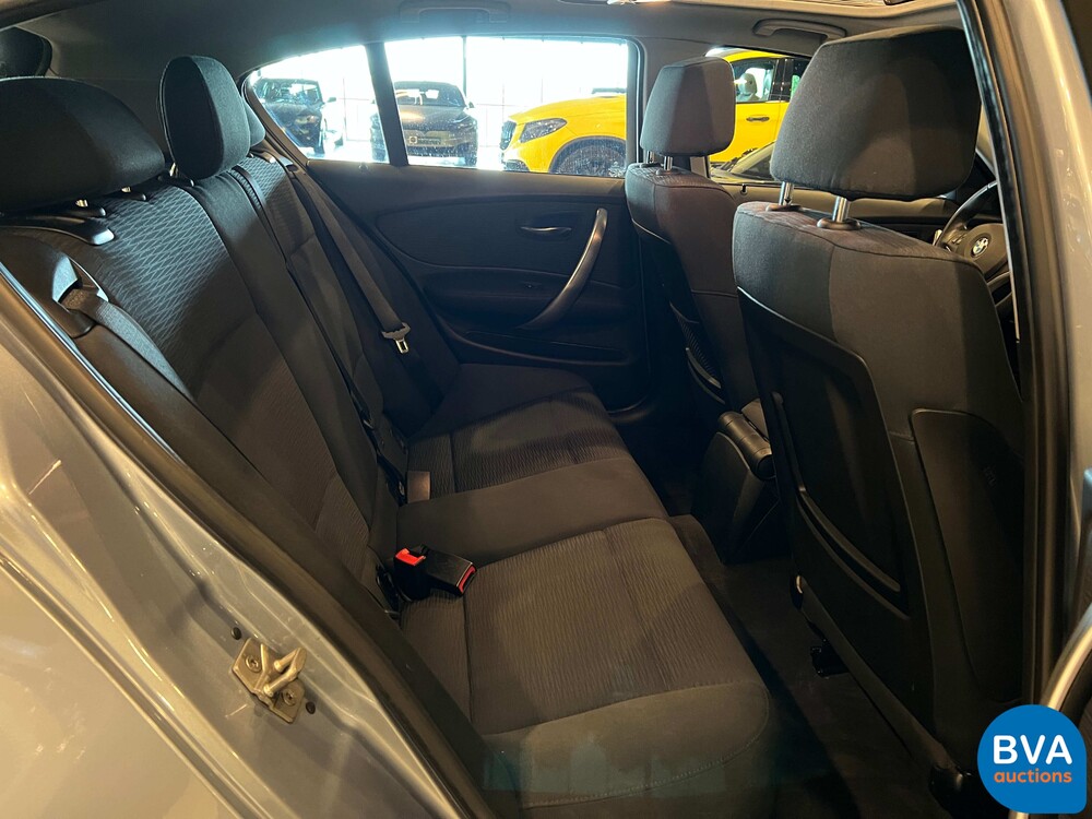 BMW 116i Business Line 1-serie 122pk 2011, TR-419-Z