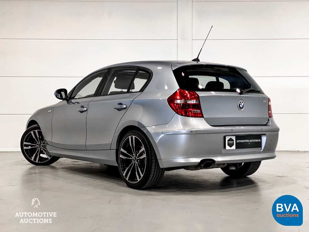 BMW 116i Business Line 1-serie 122pk 2011, TR-419-Z