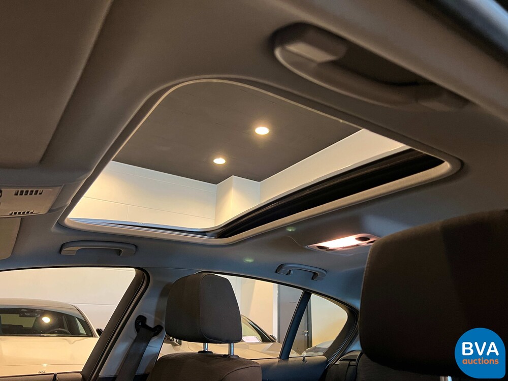 BMW 116i Business Line 1-serie 122pk 2011, TR-419-Z