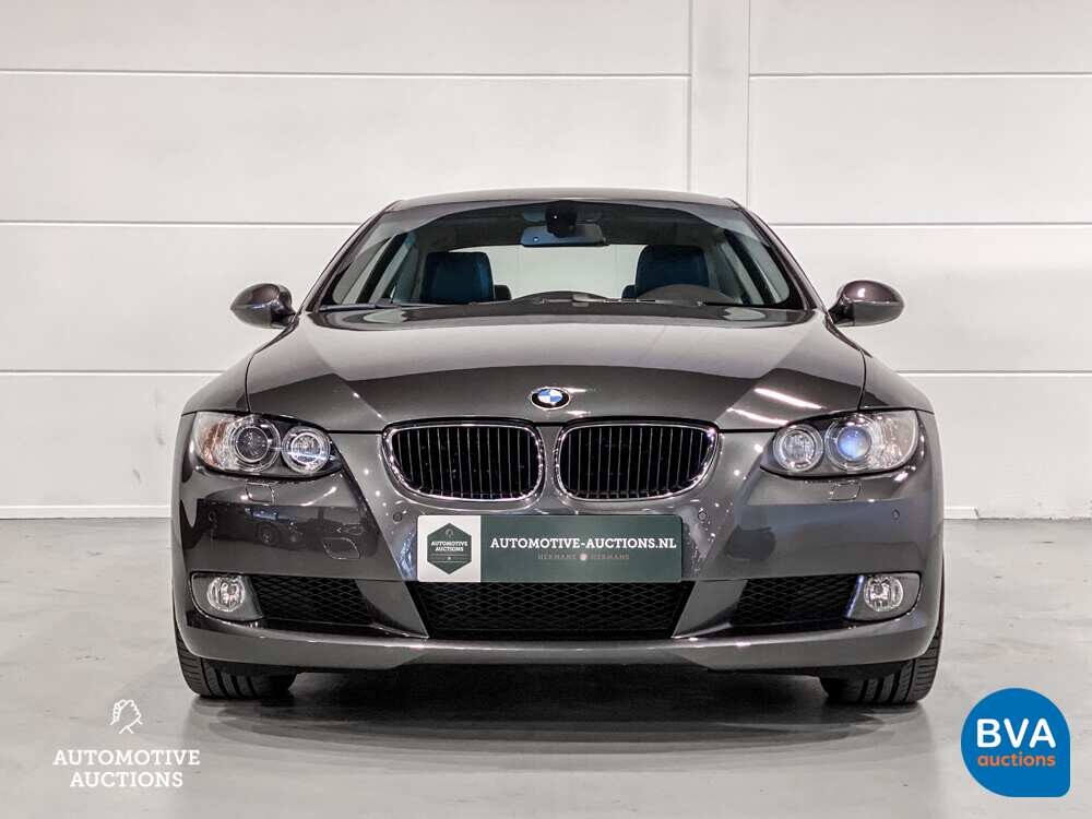 BMW 325i Coupé 3-serie 218pk 2007, 25-NVV-9