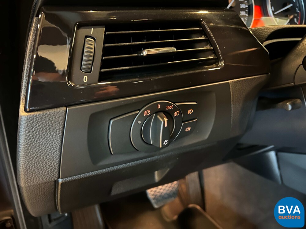 BMW 325i Coupé 3-serie 218pk 2007, 25-NVV-9