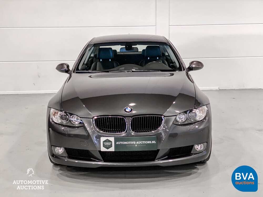 BMW 325i Coupé 3-serie 218pk 2007, 25-NVV-9
