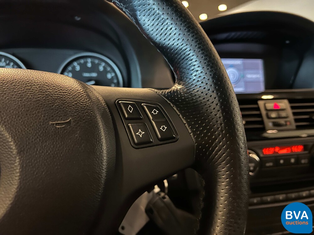 BMW 325i Coupé 3-serie 218pk 2007, 25-NVV-9