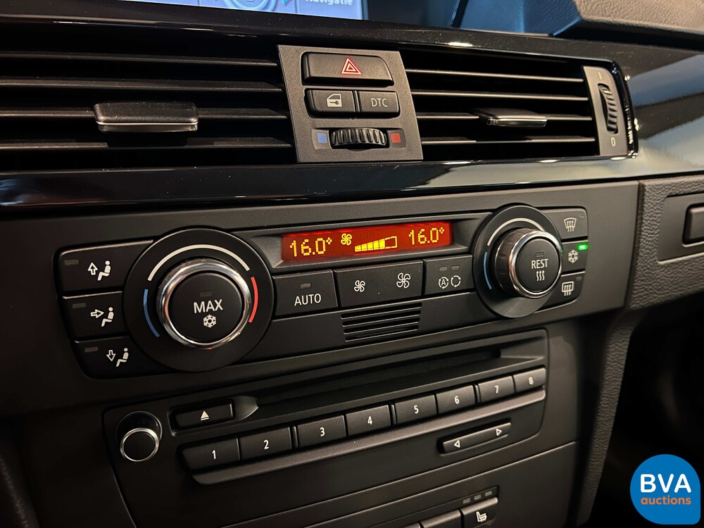 BMW 325i Coupé 3-serie 218pk 2007, 25-NVV-9