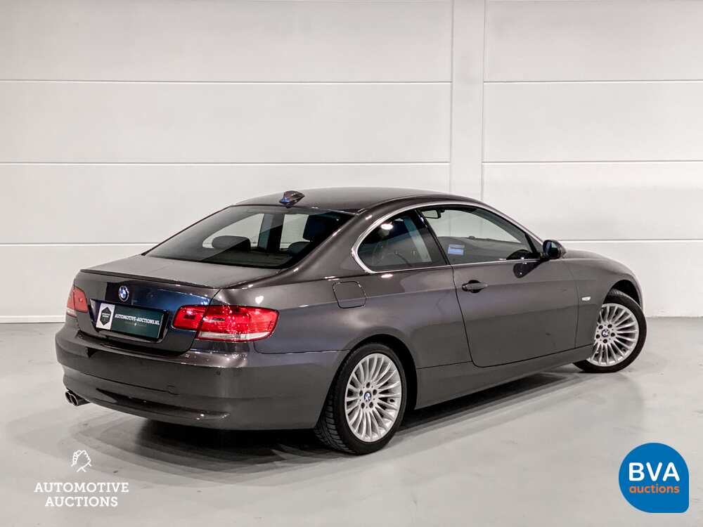 BMW 325i Coupé 3-serie 218pk 2007, 25-NVV-9