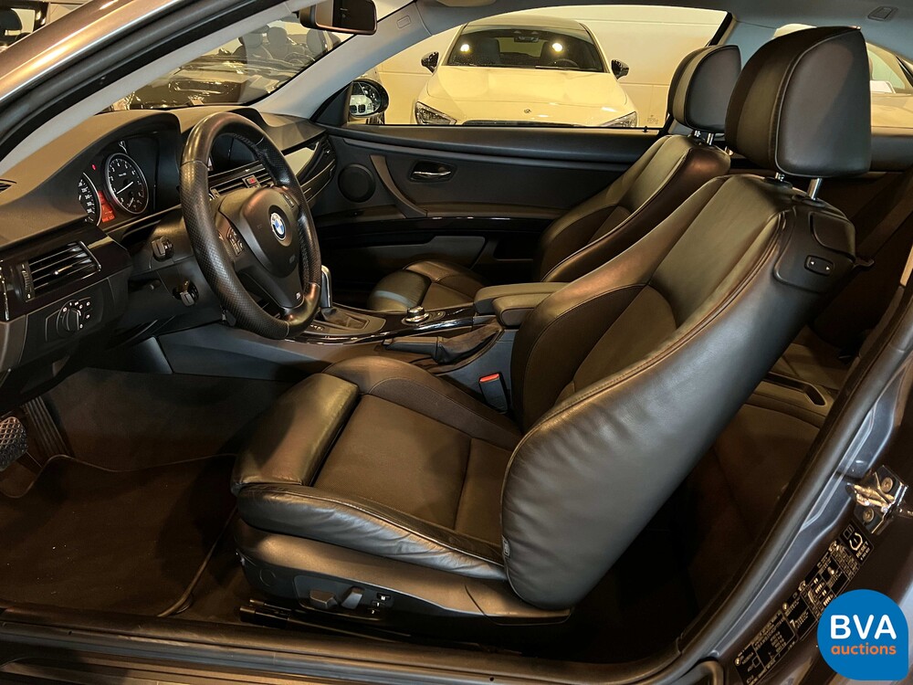BMW 325i Coupé 3-serie 218pk 2007, 25-NVV-9