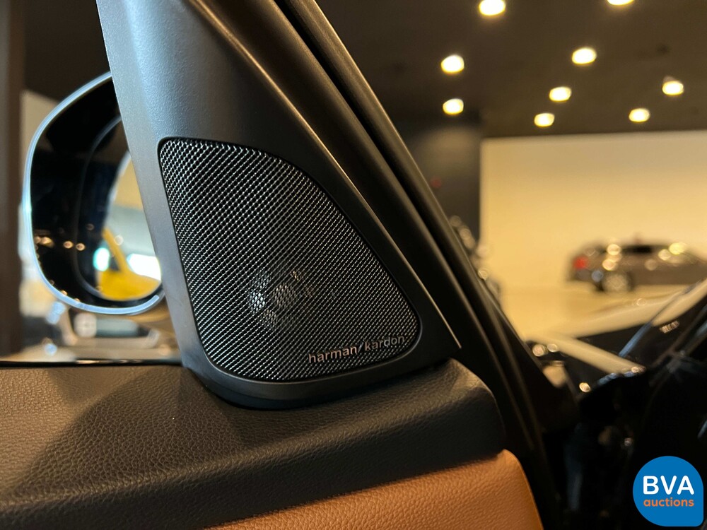 BMW 335i Luxury Line 3-serie Touring 306pk 2012 -Org. NL-, 39-SZF-2