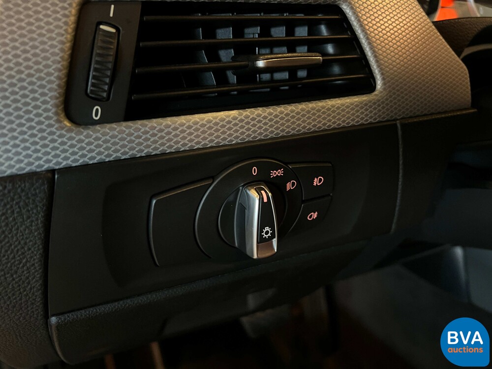 BMW 335i Luxury Line 3-serie Touring 306pk 2012 -Org. NL-, 39-SZF-2