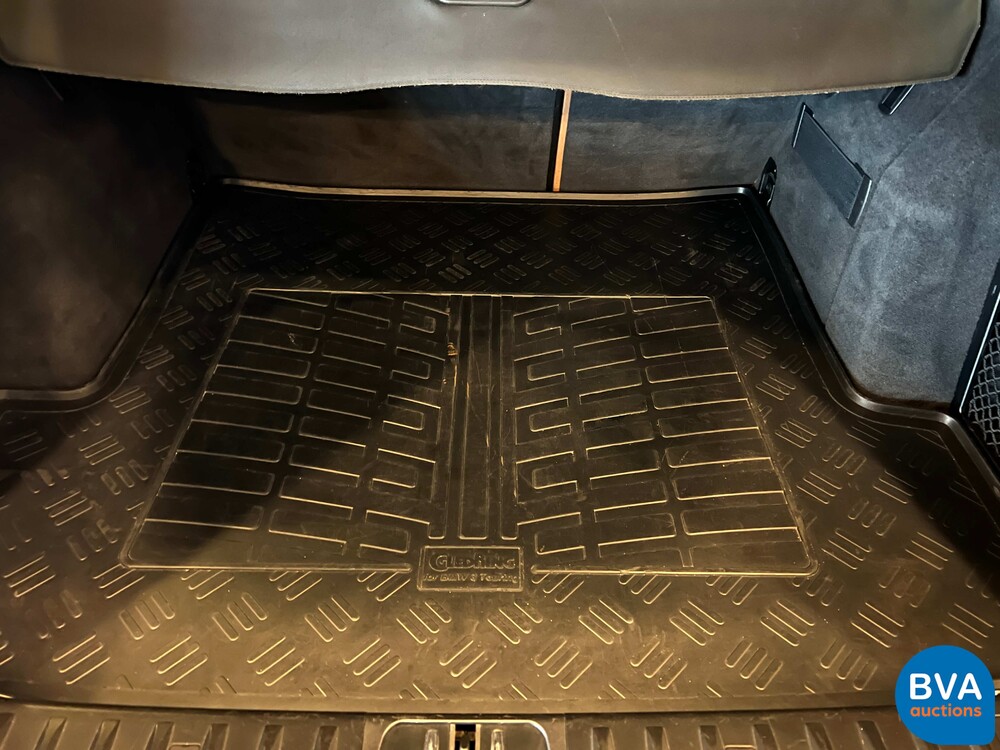 BMW 335i Luxury Line 3-serie Touring 306pk 2012 -Org. NL-, 39-SZF-2