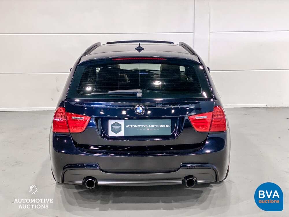 BMW 335i Luxury Line 3-serie Touring 306pk 2012 -Org. NL-, 39-SZF-2