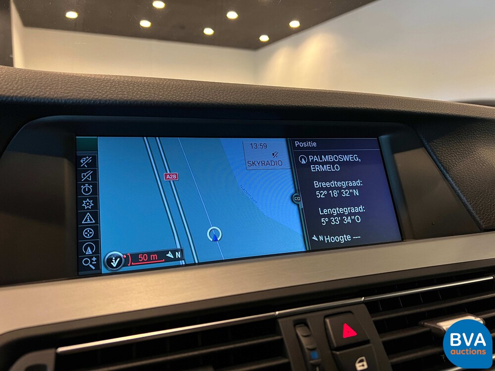 BMW 530i High Executive Touring 5-serie 272pk 2012, 7-SJV-26