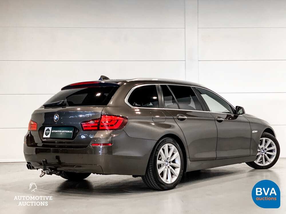 BMW 530i High Executive Touring 5-serie 272pk 2012, 7-SJV-26