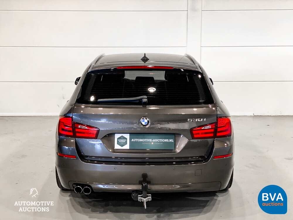 BMW 530i High Executive Touring 5-serie 272pk 2012, 7-SJV-26