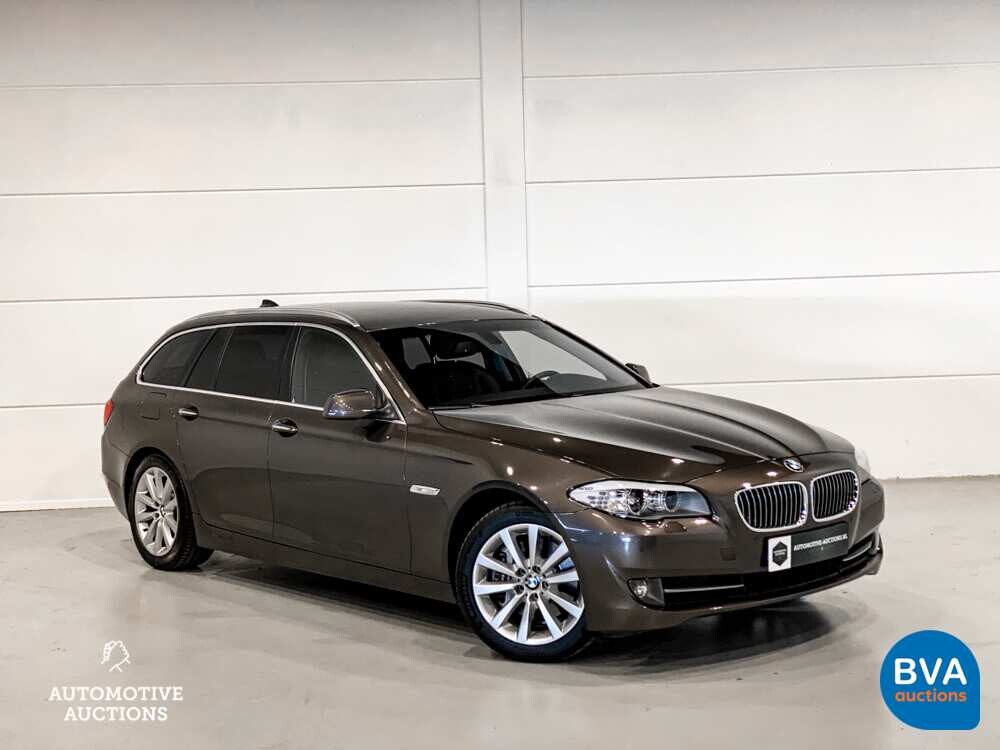 BMW 530i High Executive Touring 5-serie 272pk 2012, 7-SJV-26