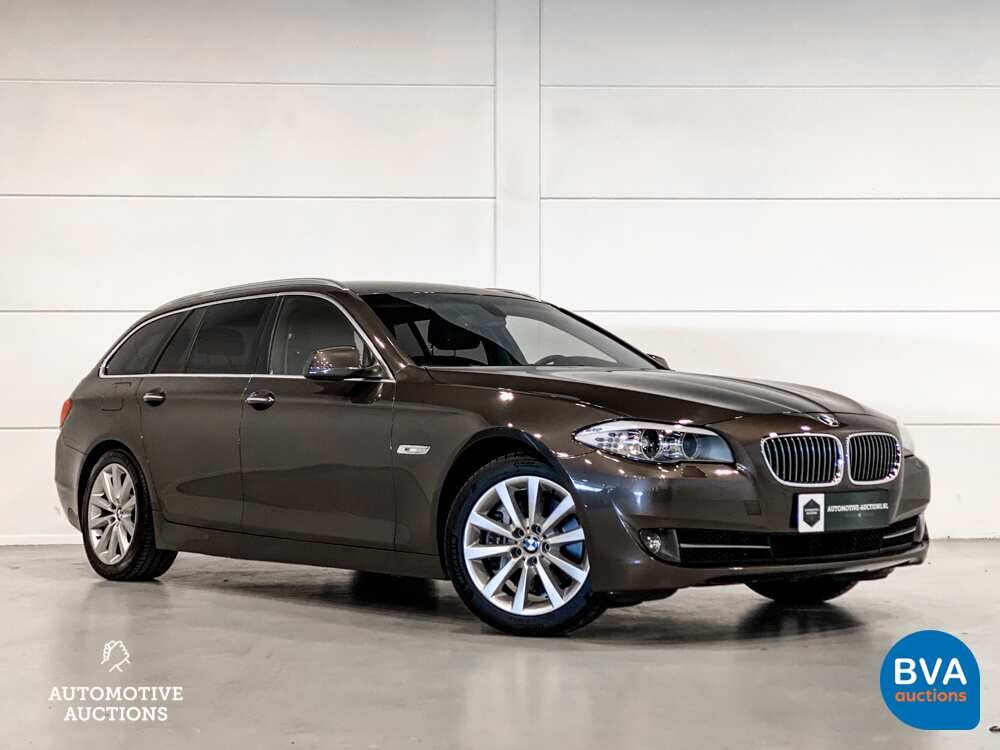 BMW 530i High Executive Touring 5-serie 272pk 2012, 7-SJV-26