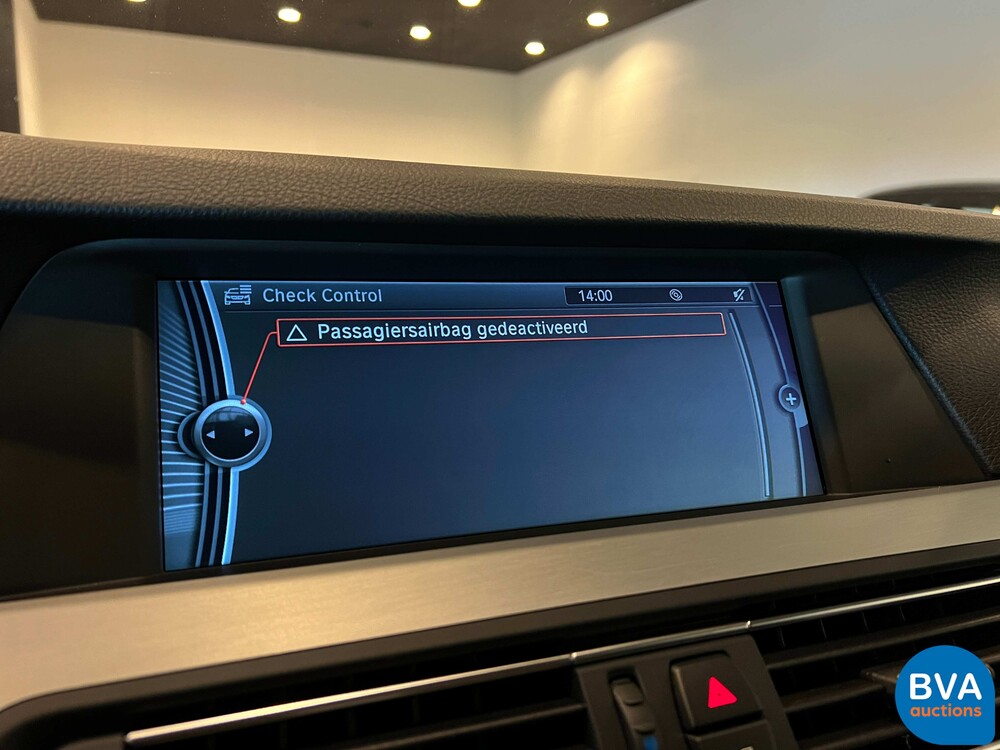BMW 530i High Executive Touring 5-serie 272pk 2012, 7-SJV-26