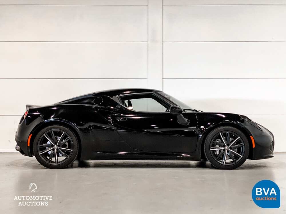 Alfa Romeo 4C 1750TBI CARBON TCT 241pk 2015 -Org. NL-, GJ-487-L