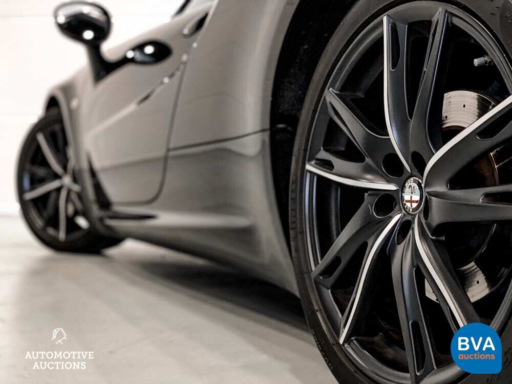 Alfa Romeo 4C 1750TBI CARBON TCT 241pk 2015 -Org. NL-, GJ-487-L