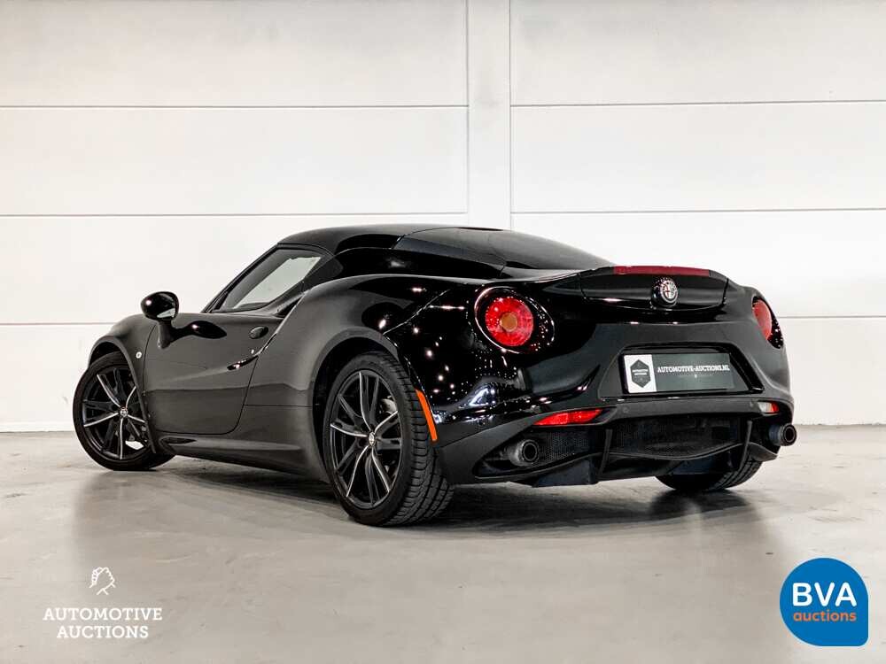 Alfa Romeo 4C 1750TBI CARBON TCT 241pk 2015 -Org. NL-, GJ-487-L
