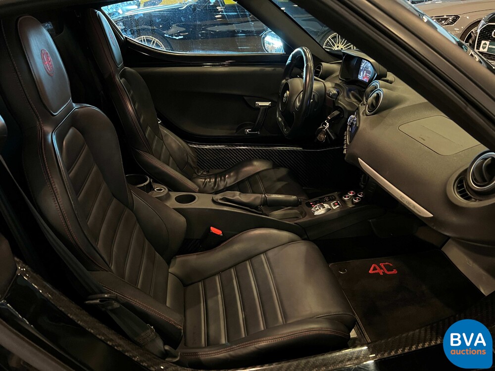 Alfa Romeo 4C 1750TBI CARBON TCT 241pk 2015 -Org. NL-, GJ-487-L