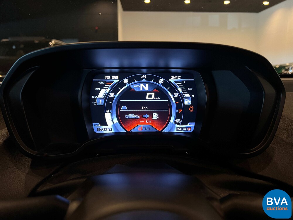 Alfa Romeo 4C 1750TBI CARBON TCT 241pk 2015 -Org. NL-, GJ-487-L