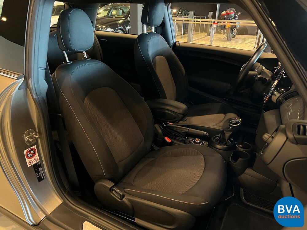 Mini Cooper 1.5 Chili Serious Business 136pk 2016, RG-118-Z