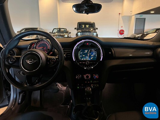 Mini Cooper 1.5 Chile Serious Business 136hp 2016, RG-118-Z.