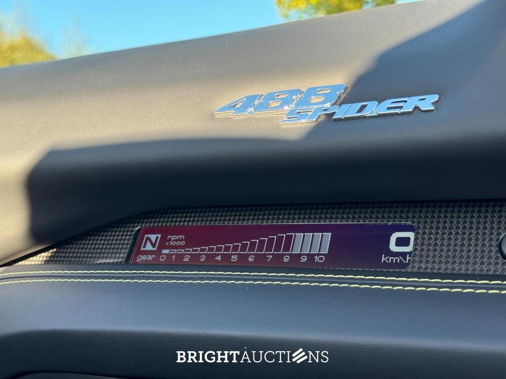 Ferrari 488 Spider HELE 3.9 V8 - Full Carbon – 670pk - Dealergarantie tot 05/2027