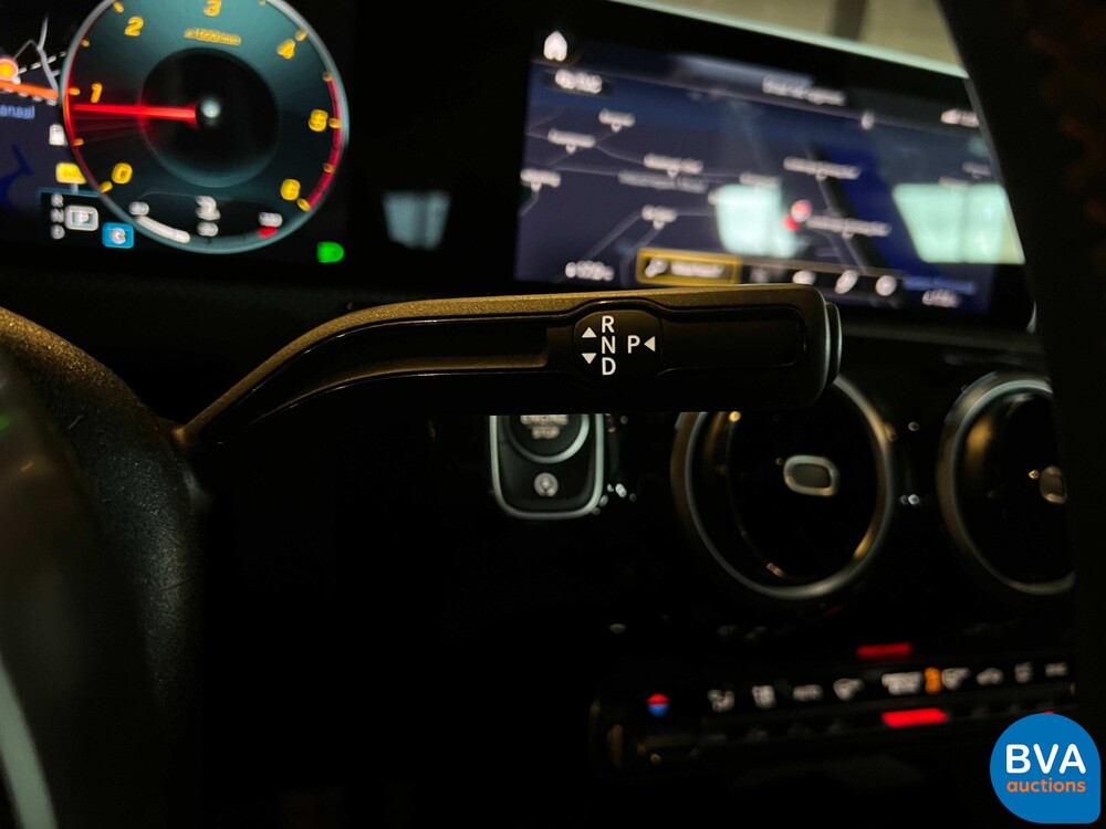 Mercedes-Benz A180d AMG A-klasse 116pk 2018 NIEUW-MODEL, XJ-192-K