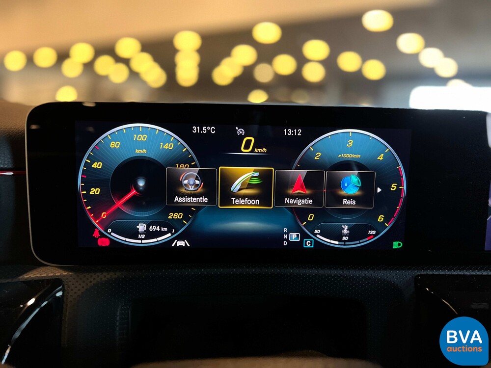Mercedes-Benz A180d AMG A-klasse 116pk 2018 NIEUW-MODEL, XJ-192-K