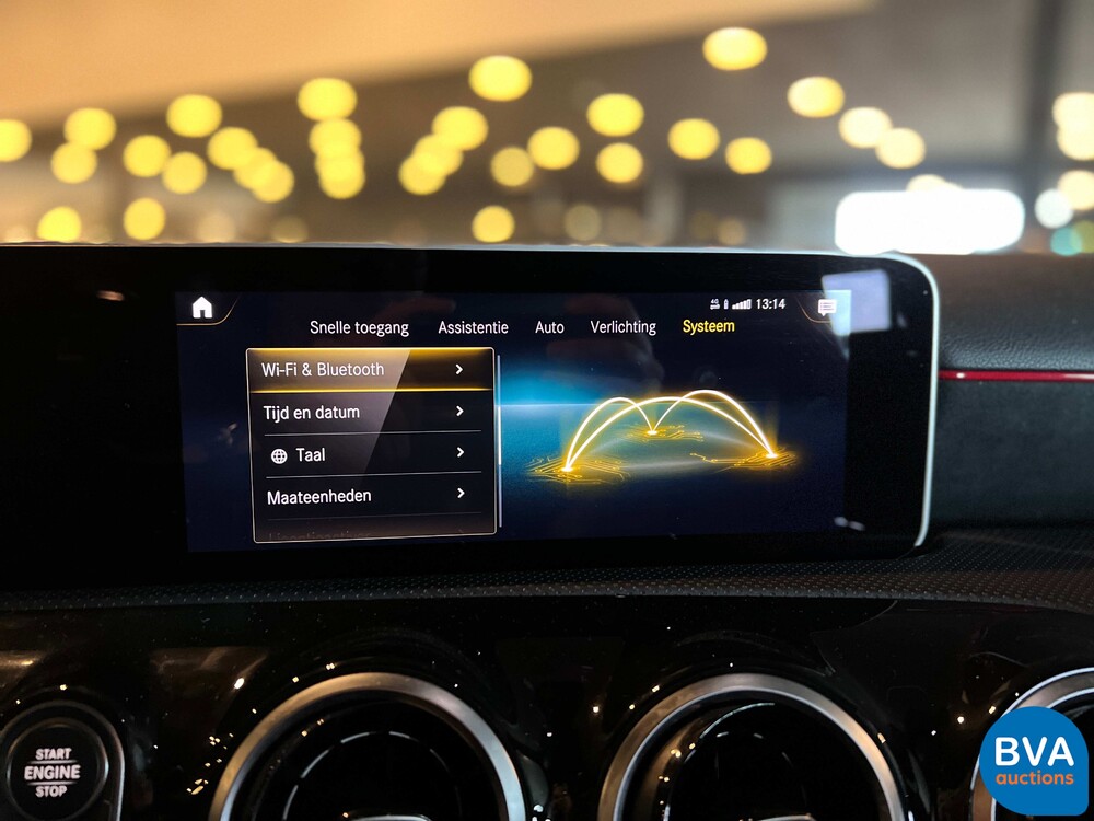 Mercedes-Benz A180d AMG A-klasse 116pk 2018 NIEUW-MODEL, XJ-192-K