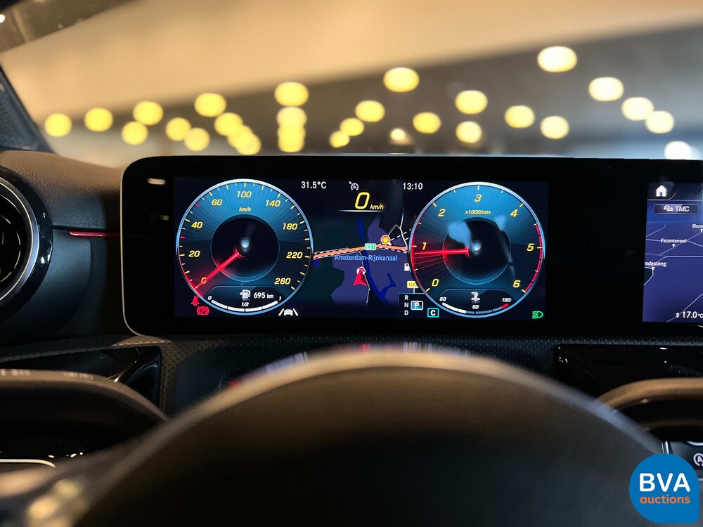 Mercedes-Benz A180d AMG A-klasse 116pk 2018 NIEUW-MODEL, XJ-192-K