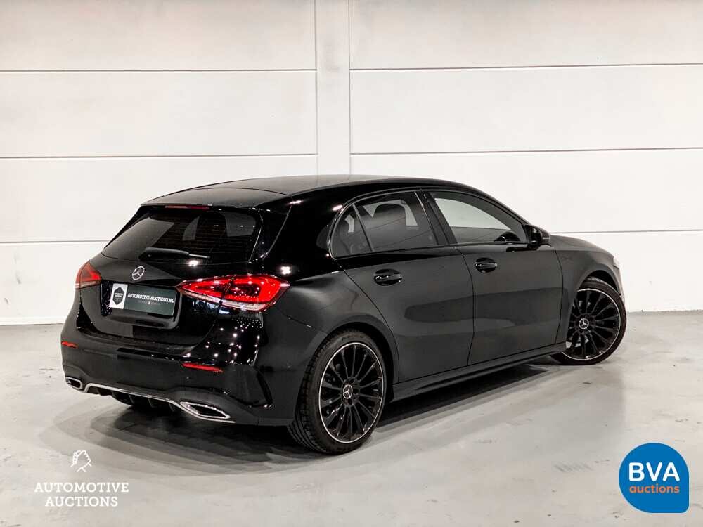 Mercedes-Benz A180d AMG A-klasse 116pk 2018 NIEUW-MODEL, XJ-192-K
