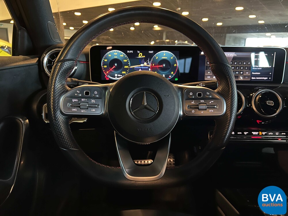 Mercedes-Benz A180d AMG A-klasse 116pk 2018 NIEUW-MODEL, XJ-192-K