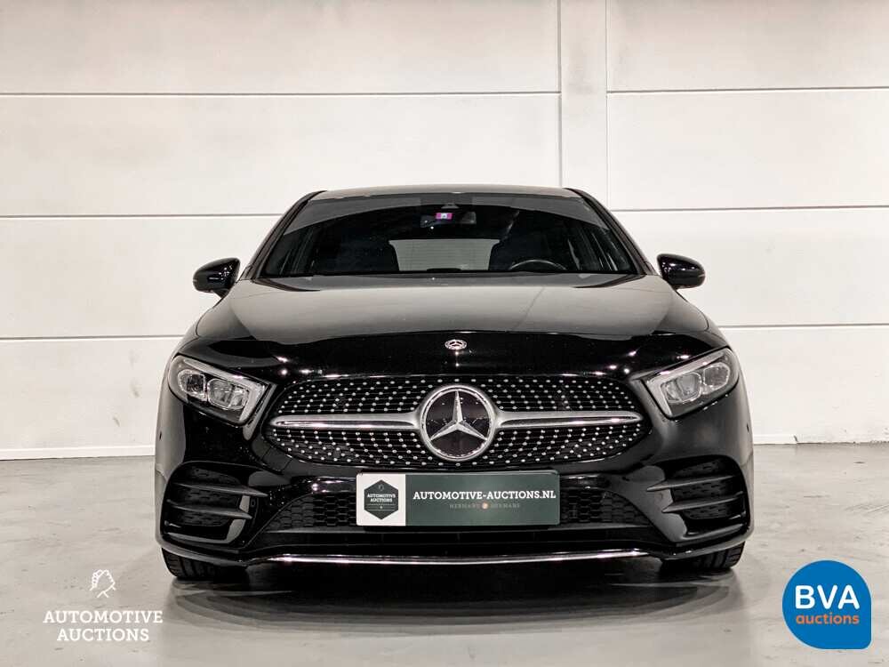 Mercedes-Benz A180d AMG A-klasse 116pk 2018 NIEUW-MODEL, XJ-192-K