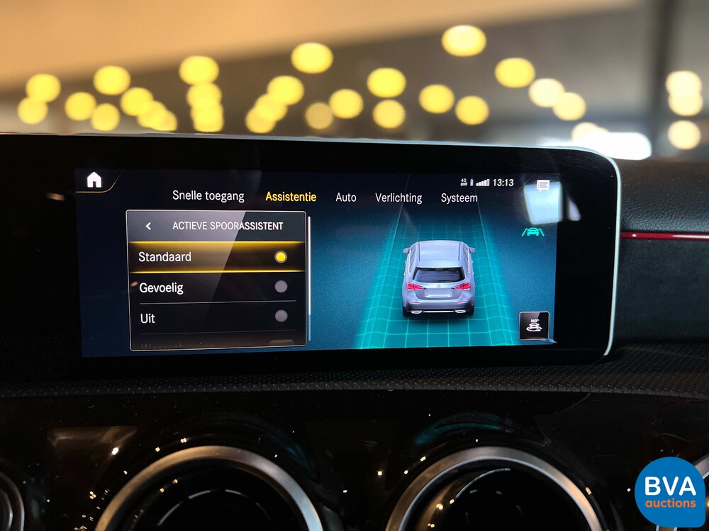 Mercedes-Benz A180d AMG A-klasse 116pk 2018 NIEUW-MODEL, XJ-192-K