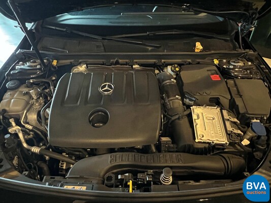 Mercedes-Benz A180d AMG A-klasse 116pk 2018 NIEUW-MODEL, XJ-192-K