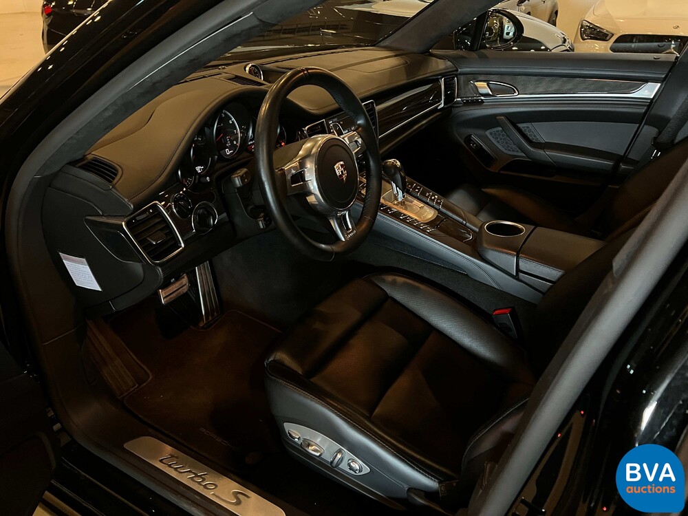 Porsche Panamera 4.8 Turbo S SportChrono 551pk 2011, XJ-976-R