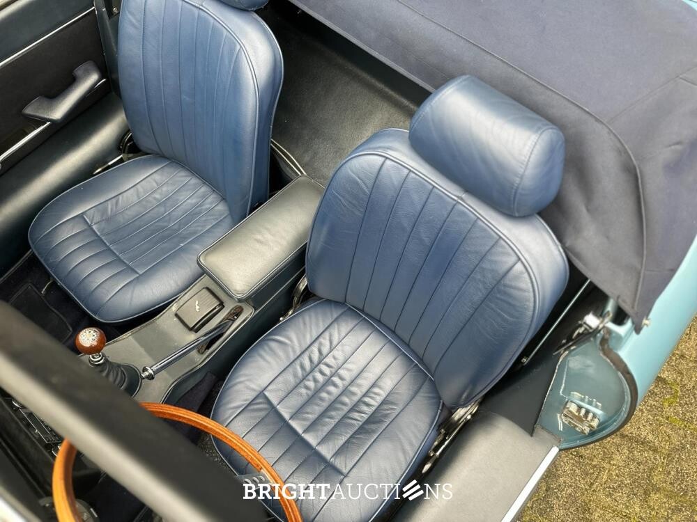 Jaguar E-Type Cabriolet 4.2 6-In-Lijn Serie II 260pk 1970 AR-94-77