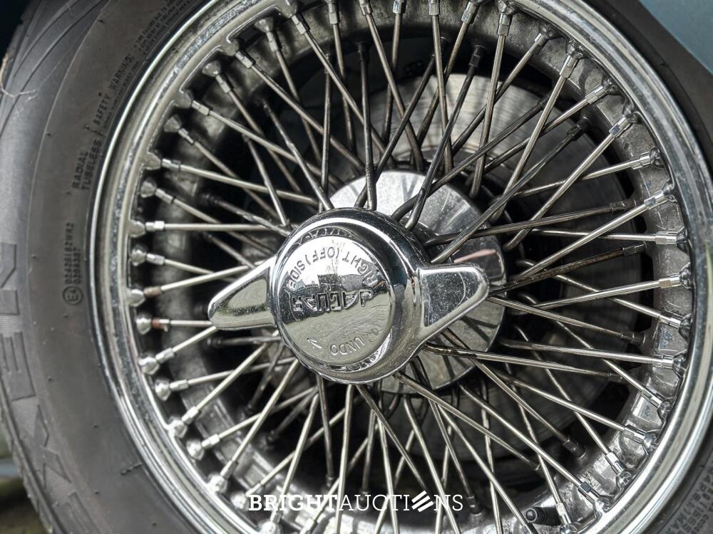 Jaguar E-Type Cabriolet 4.2 6-In-Lijn Serie II 260pk 1970 AR-94-77