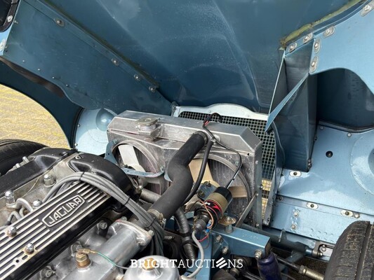 Jaguar E-Type Cabriolet 4.2 6-In-Lijn Serie II 260pk 1970 AR-94-77