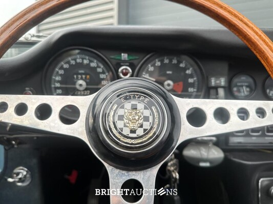 Jaguar E-Type Cabriolet 4.2 6-In-Lijn Serie II 260pk 1970 AR-94-77