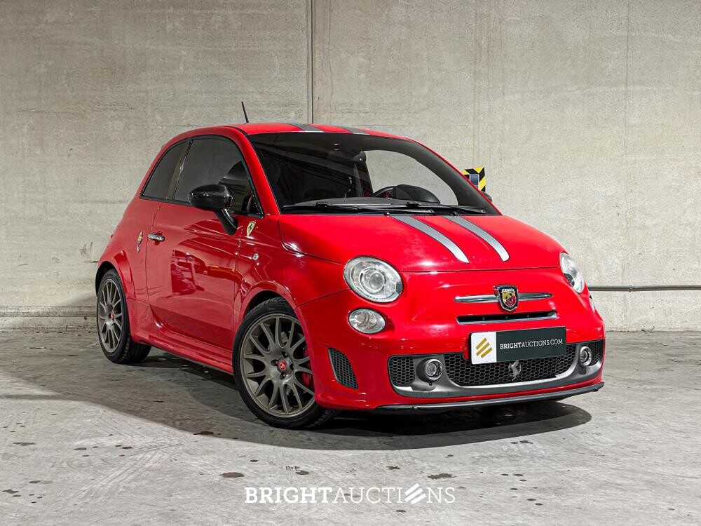 Fiat Abarth 695 Tributo Ferrari AKRAPOVIC 180pk