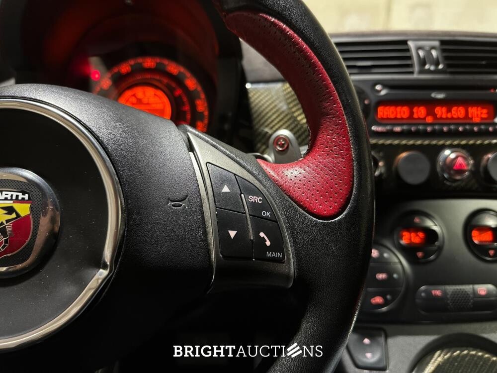 Fiat Abarth 695 Tributo Ferrari AKRAPOVIC 180pk