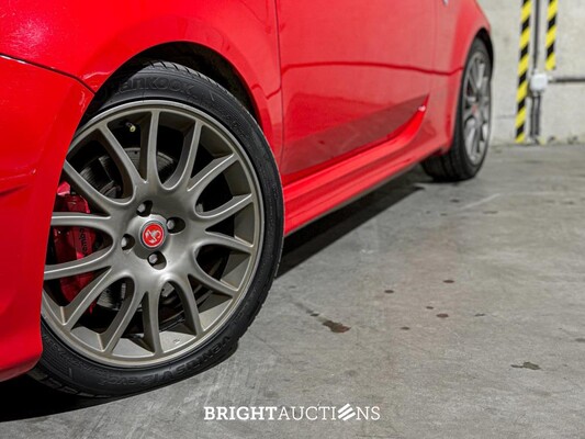 Fiat Abarth 695 Tributo Ferrari AKRAPOVIC 180pk