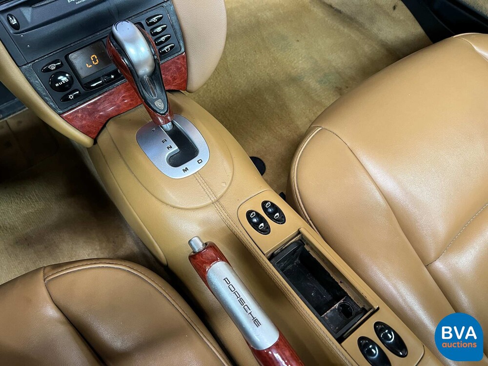 Porsche 911 996 3.4 Coupé Carrera 4 300pk 2000 -YOUNGTIMER-, ZL-132-T.