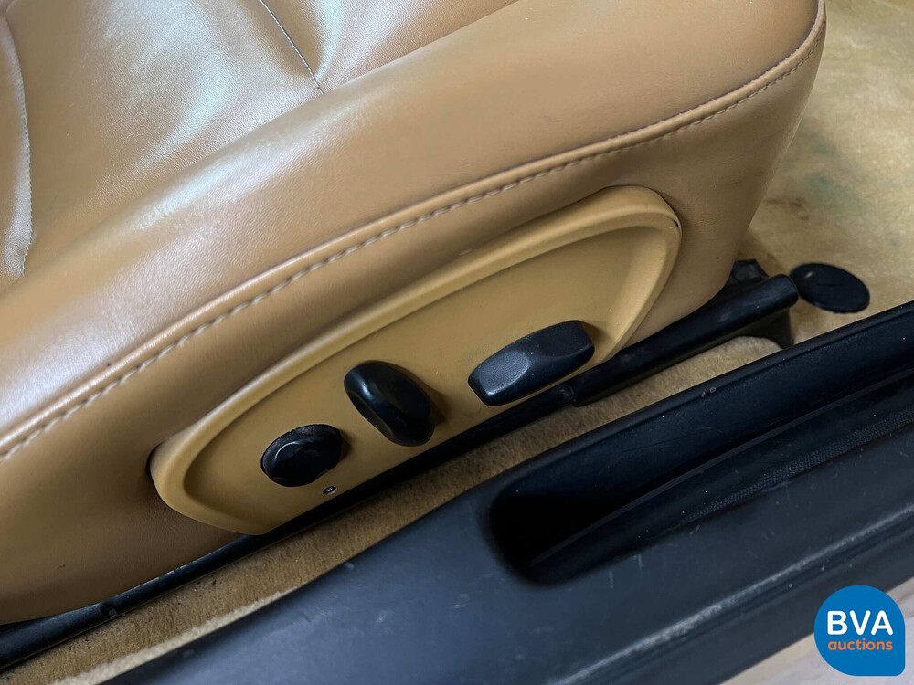 Porsche 911 996 3.4 Coupé Carrera 4 300pk 2000 -YOUNGTIMER-, ZL-132-T.