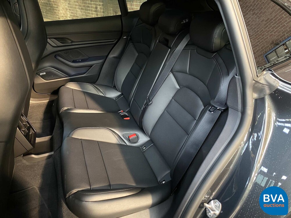 Porsche Taycan Sport Turismo 326pk 2022 -Org. NL- GARANTIE